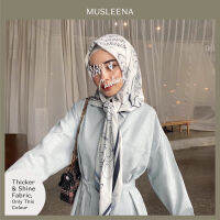 [MUSLEENA] THE STORY SCARF . WHITE +2 More Colours . Shine &amp; Thicker Fabric ผ้าพันคอ ผ้าคลุมผมสีขาว/ดำ ลวดลายงานเขียนเรื่องราวแบบ Calligraphy สีนี้เนื้อผ้าเงานุ่มลื่น หนากว่า