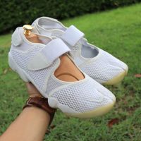 ส่งฟรี 9Us 27cm NIKE AIR RIFT BREATHE WHITE "PURE PLATINUM" TRAINERS VARIOUS SIZES Pre-owned Authentic