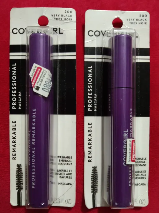 COVERGIRL REMARKABLE MASCARA (washable smuge resistant ) 200 very BLk