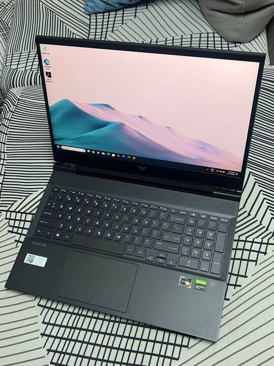 16” HP Victus Gaming Laptop 16e0xxx/ Ryzen 5 5600H/ 16GB RAM 512GB