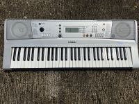 คีย์บอร์ด Yamaha PSR E313 มือสอง