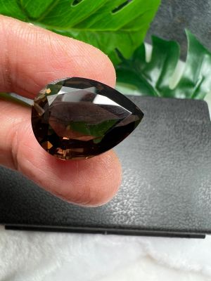 Smoky Quartz premium pear 1pcs- 22 cts สโมคกี้พลอย ควอตซ์ Smoky Quartz OVAL Shape มิลลิเมตร..(1 เม็ด) 23x27 MM หนักรวม  22 กะรัต