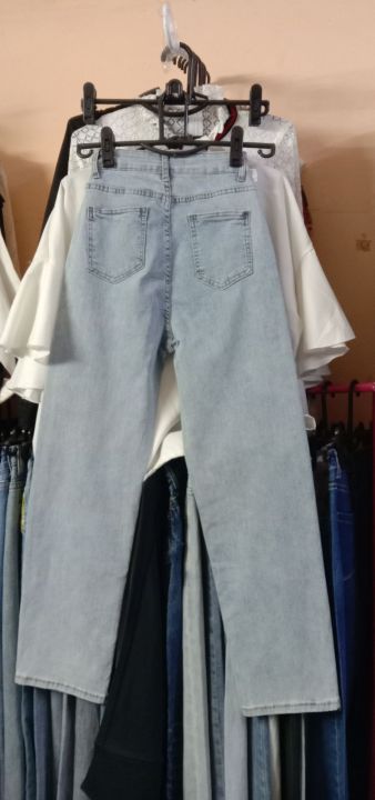 กางเกงยีนส์มือสอง-ขนาดเอว-23-26ผ้ายืด-รายละเอียดเพิ่มเติมได้ที่สติ๊กเกอร์-ลงของเพิ่มทุกวันคะล