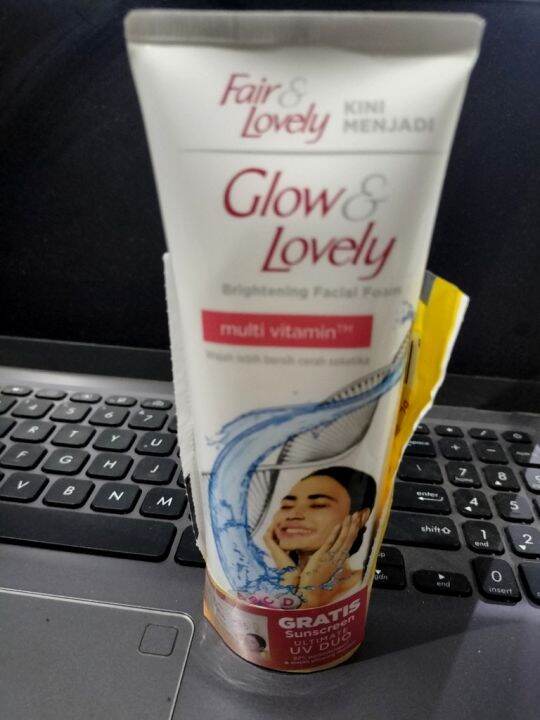 Glow & Lovely Facial Foam 100ml Gratis Cream Lovely Sachet Vit C Lazada Indonesia