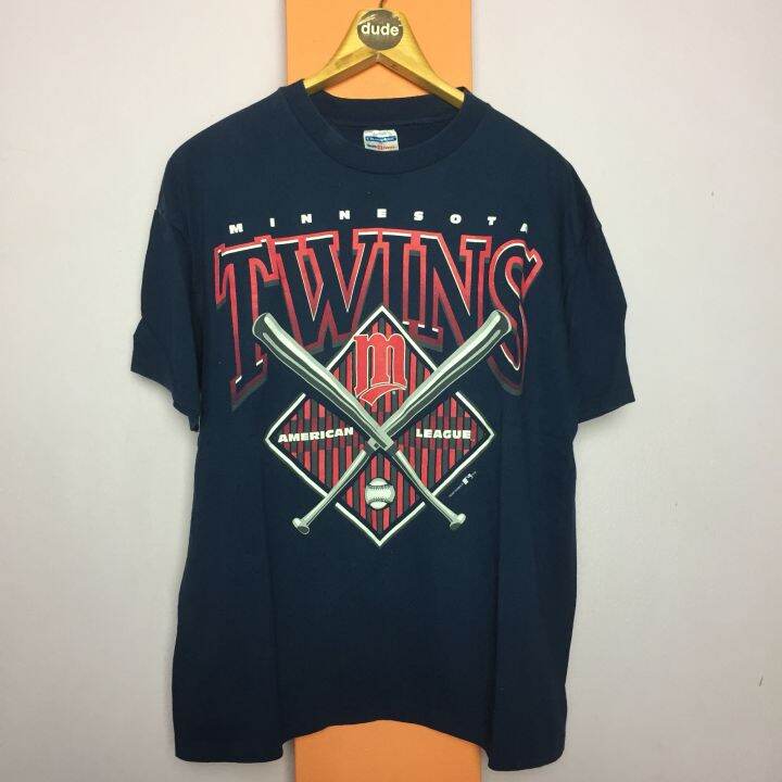 vtg-minnesota-twins-american-league-team-hanes-1995-tag-champknit-for-team-hanes-100-cotton-ไม่มีข้างเข็บเดี่ยวบนล่าง