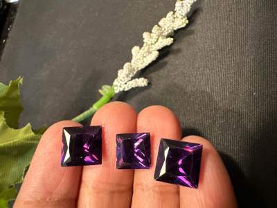 เพชรรัสเซีย เพชร CZ 7X7 MM.มิล(7X7Mm)2 pcs( 2เม็ด)สีม่วงสี่เหลี่ยม  AMETHYST Cubic zirconia American diamond stone