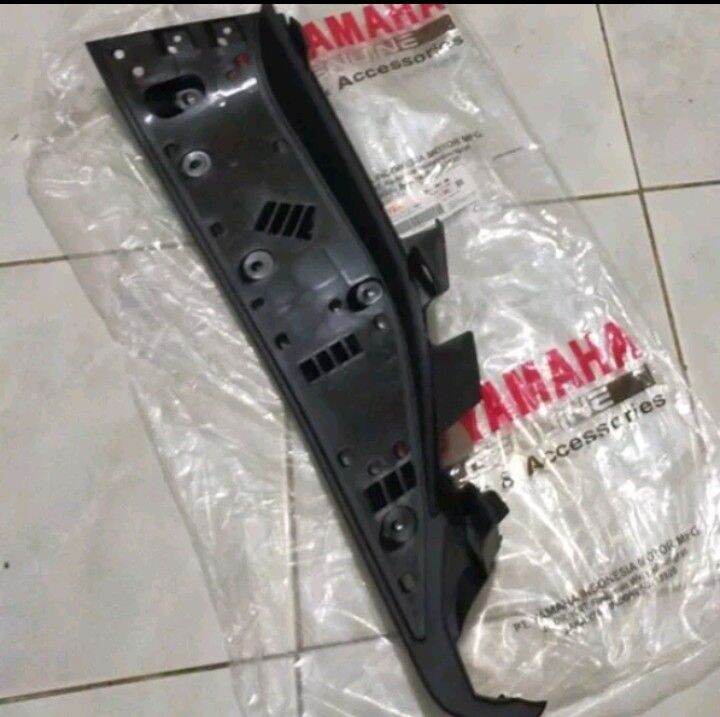 Bordes Footrest Pijakan Kaki Kiri Yamha Aerox 155 B65-F7481-00 Original ...