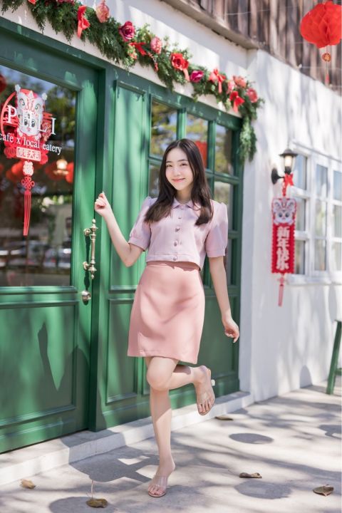 classic-skirt-กระโปรงทรงเอเอวสูงสีพื้น-mlitbrand