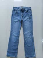 OLD NAVY (BootCut) Cambodia มือสอง เอววัดจริง31 ยาวเต็ม42 เป้า8 สะโพก40 ต้นขา11 ปลายขา8.8 เอวไม่ยืดแต่เนื้อผ้ายืดนิดๆหนาแน่นนุ่ม เอวกลาง กระเป๋าหน้าไม่ลึก สภาพดี พิจารณาตามรูป