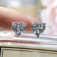 ต่างหูเพชร Moissanite รูปหัวใจ น้ำ D-VVS1 เงิน 92.5% พร้อมกล่อง -D8368