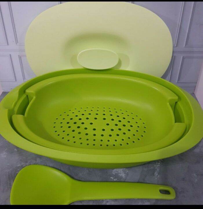 Tupperware Blossom Oval server With Colander and Spoon Tupperware