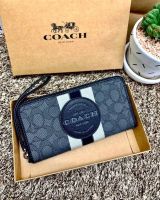 โค้ชOutletแท้100% พร้อมส่ง COLLECTION DEMPSEY LARGE PHONE WALLET IN SIGNATURE JACQUARD WITH STRIPE AND COACH PATCH