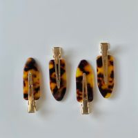 gimmeblessed.co — makeup assist clips in brown (set4pcs)