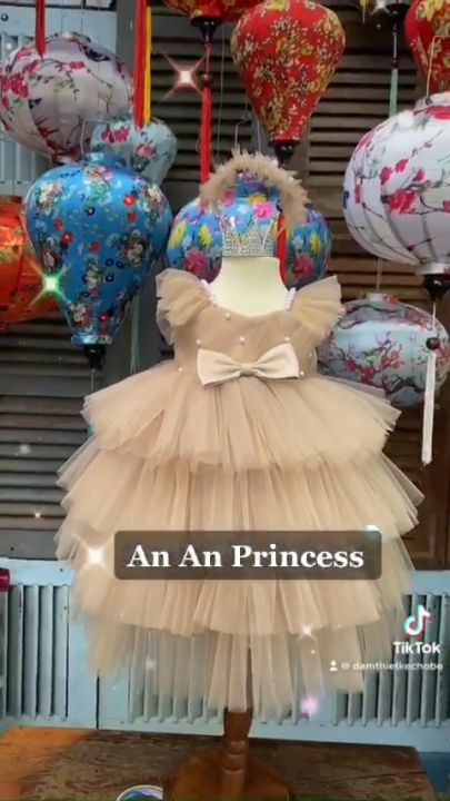 Giảm giá Váy đầm xoè công chúa thiết kế cho bé gái màu vàng tặng kèm băng  đô - Tuna House For Princess - Mua Thông Minh