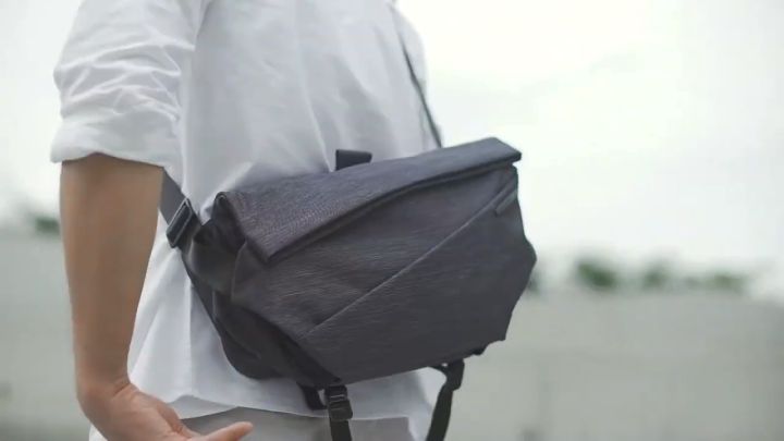  NIID Radiant Urban Sling Bag - Quick Access