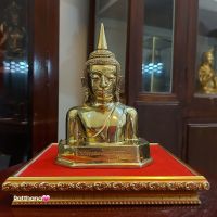 ?ฟรีค่าส่งค่ะ❇️พระบูชาหลวงพ่อผุด(พระทอง) วัดพระทอง(วัดพระผุด) อ.ถลาง จ.ภูเก็ต ปี2545
❇️ขนาดองค์พระกว้าง 5 นิ้ว สูง 7 นิ้ว เนื้อโลหะทองเหลืองขัดมันหล่อหนา พร้อมตู้อะคริลิคครอบเดิมจากวัด