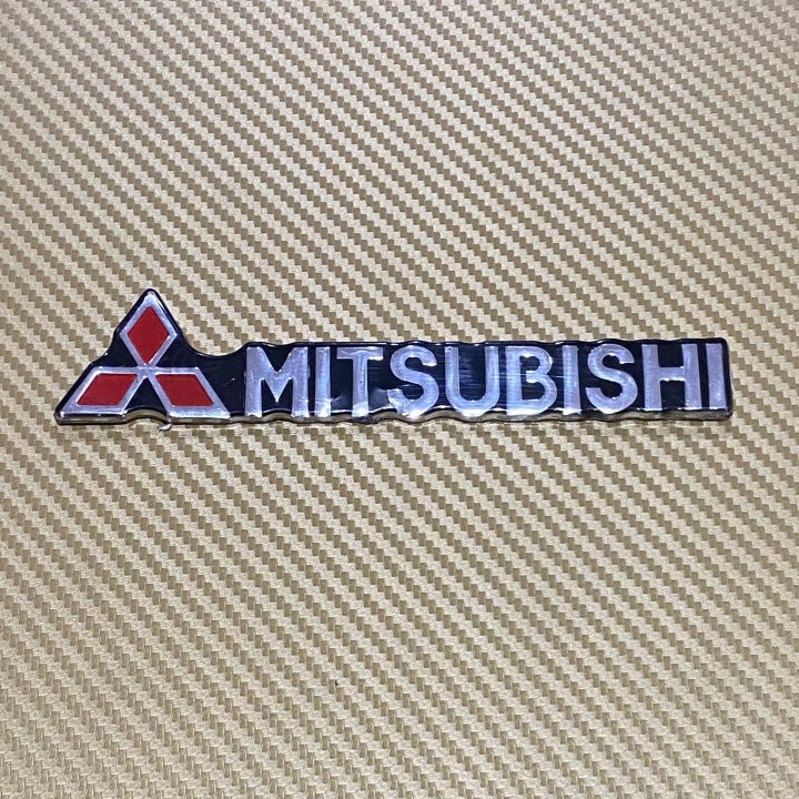 โลโก้-mitsubihi-ขนาด-3x15-7-cm-งานเคลือบเงา-ราคาต่อชิ้น