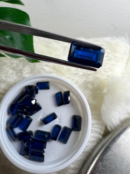 ไพลิน-blue-sapphire-สี-น้ำเงิน-เนื้ออ่อน-ของเทียม-lab-made-blue-spinel-baguette-รูปกลม-6x10-mm-มม-2-เม็ด
