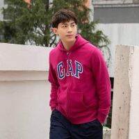 เสื้อแขนยาว มีฮู้ด GAP มีซิปหน้า งานสวย ตรงปก รีบจัดใส่เที่ยวหน้าหนาวกันเลยจ้า ?อกถึง 42  มี  ชมพู เขียว