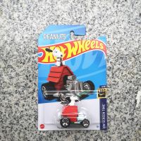 Hotwheels Peanuts Snoopy