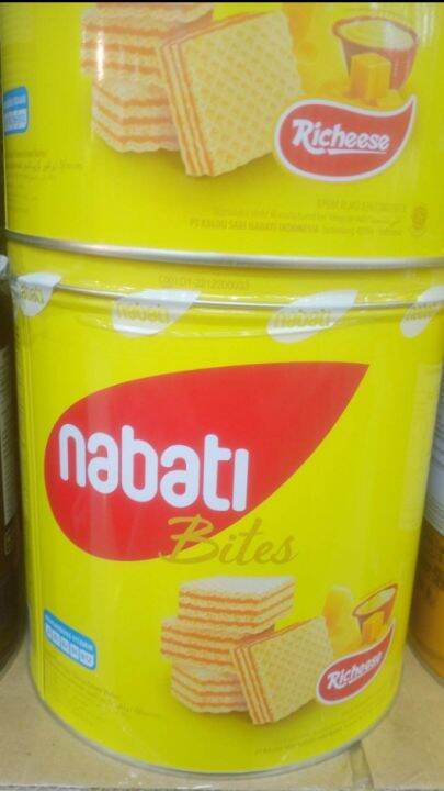 Nabati Bites Wafer Richeese Kaleng 