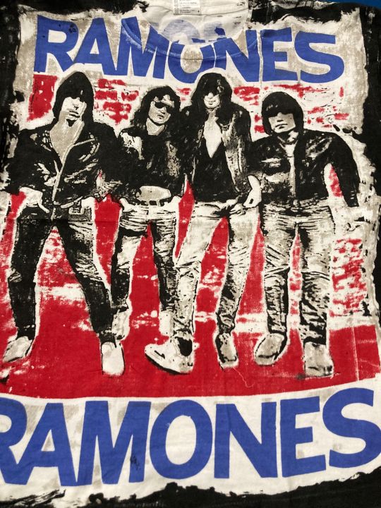 เสื้อ-ovp-ramones-สไตล์ปี90s