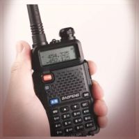 BaoFeng walkie talkie UV-5R two way cb radio upgrade version baofeng uv5r 128CH 5W VHF UHF 136-174Mhz &amp; 400-520Mhz สีดำ (2438)