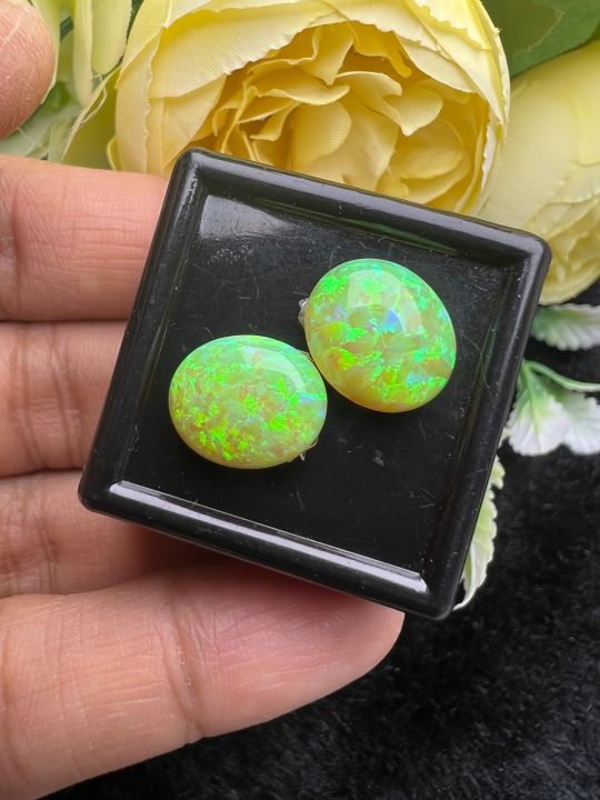 opal-โอปอล-สี-peridot-9x7-มม-2-เม็ด-shape-oval-synthetic-opal-โอปอสังเคราะห์-lab-made-opal-oval-9x7-mm-2-pcs