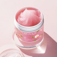 สครับขัดผิวหน้า สูตรพีชชมพู Bioaqua Peach Exfoliation Scrub 80g.  ผิวหน้าสะอาดใส เนียนนุ่ม  N360