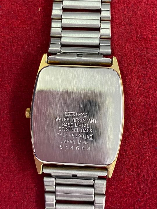 seiko-water-resistant-quartz-ตัวเรือนทองชุบ-นาฬิกาผู้ชาย-มือสองของแท้
