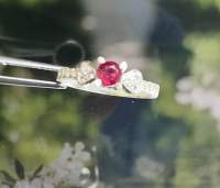 แหวนเงิน 925 ทับทิมและโทแพซสีขาวขนาด 50 หรือ 10 ประดับด้วยหินธรรมชาติ Ruby and white topaz 925 silver ring finger size 50 or 10 with natural gemstone