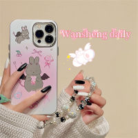 Play Sheng เคสโทรศัพท์มือถือ iPhone 13แบบชุบโลหะลายกระต่ายแองเจิลลายภาพสีน้ำมันสีชมพูสำหรับสาวๆ iphone14promax เคสนิ่มซิลิโคนสองชั้นกันตกไอเดียสร้างสรรค์มีโซ่สำหรับผู้หญิงแบบใหม่11 14Pro 12 14PM