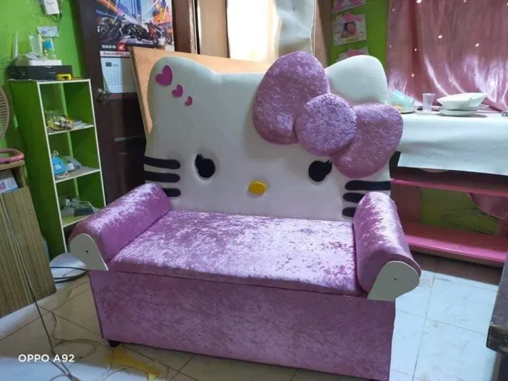 hello kitty living room furniture