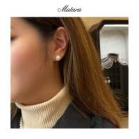 Matara Studio: Glamour - Oh Dainty Earrings ต่างหูไข่มุกแท้ ล้อมเพชรสังเคราะห์เกรดสูงสุด