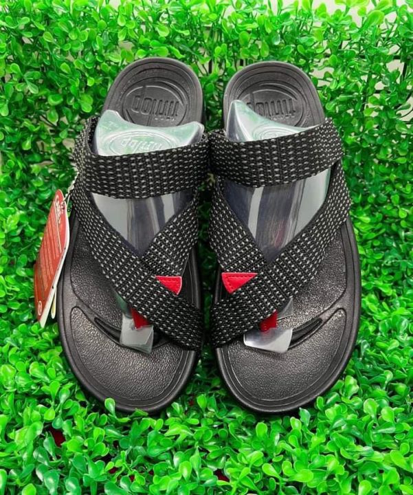 fitflop-รองเท้าผู้หญิงใส่สบายนิ่มดี-ไซด์ผู้หญิงผู้ชายมีเบอร์-38-ถึง-45ราคาถูกลดเปอร์เซ็นต์-50-ถ่ายมาจากร้านจริง