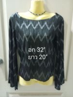 เสื้อผู้หญิงมือสอง อก 32" ยาว 20"...พ114