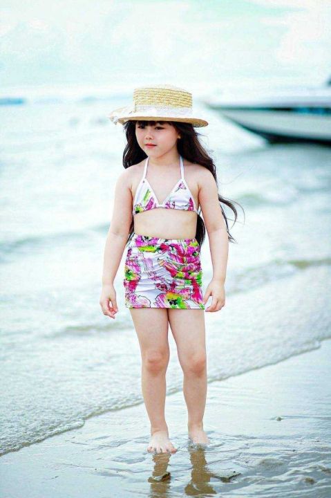 เสื้อ-bikini-กระโปรงย่นๆ-ผ้ายืด-พิมพ์ลายดอกไม้จากเกาหลี