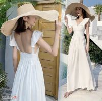 11418  Maxi Dress แม็กซี่เดรสยาวสีพื้นโทนขาวทั้งชุด คอวีแหวกลึกหน้า ไหล่ 2 ข้างระบาย