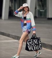 กระเป๋าใส่เสื้อผ้า Gentele Woman ผ้าร่มใส่ของได้เยอะ