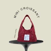 Wyllabrand กระเป๋าผ้า Mini Croissant Cherry Ricotta