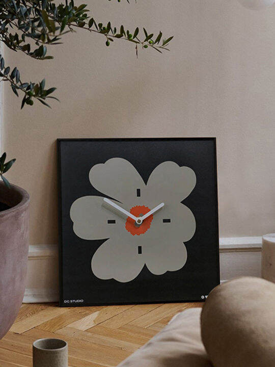 INS Modern Minimalist Clock Wall Hanging Clock Living Room Decorative
