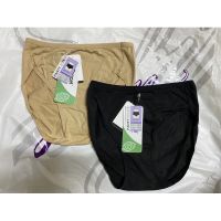 Sabina กางเกงชั้นใน (ทรง Half Waist) รุ่น Panty Zone รหัส SUZ7405 สีดำ และสี เนื้อเข้ม