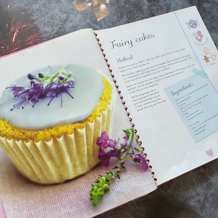 หนังสือสอนทำเบเกอรี่-igloo-gorgeous-and-girly-recipes-cupcake-book-for-girls-cookbook-cakes-homemade