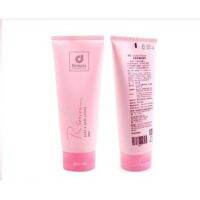 R Series HAND &amp; BODY LOTION 

โลชั่นเนื้อบางเบา ซึมซาบลงสู่ผิวได้อย่างรวดเร็ว อ่อนโยนต่อผิวสัมผัส ด้วยส่วนผสมจากธรรมชาติ ที่ตรงเข้าสู่ผิว คงความชุ่มชื่น ช่วยบำรุงผิว ให้ดูอ่อนเยาว์ มีน้ำมีนวล ให้สัมผัสที่เนียนนุ่ม พร้อมเพิ่มเสน่ห์ความหอมของผิวพรรณ สวยด้วย