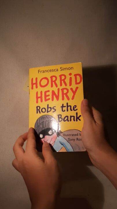 พร้อมส่ง 🔥 Horrid Henry : Robs The Bank หนังสือ นิยาย มือสอง สภาพมือ 2 ...