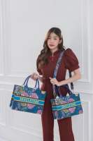 Lady bags ลายผีเสื้อ(Size M)กระเป๋าปักชื่อ