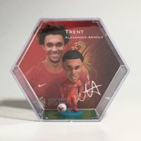 Liverpool โมเดลนักฟุตบอล Trent Alexander-Arnold พร้อมกล่องอะครีลิค