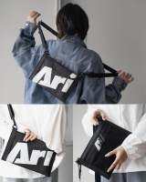 กระเป๋าสะพายข้าง ARI TOP DYED CROSSBODY BAG - BLACK/WHITE ของแท้