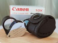 กล้องส่องจิวเวลรี่ Canon Ultra Loupe HD 10x18 mm Pro Series เลนส์ตัดแสงสีฟ้า

รายละเอีดยสินค้า
- กำลังขยาย 10 เท่า ความกว้างเลนส์ 18 mm
- ULTRA HD 4K Full HD
- ดีไซน์สวยงาม บอดี้เป็นโลหะ น้ำหนักเบา
- ชนิดเลนส์ : เลนส์แก้ว เลนส์