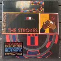 1 LP Vinyl แผ่นเสียง ไวนิล The Strokes – Room On Fire (0802)
